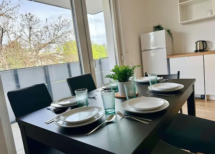 Modern Danube With Balcony & Free Parking